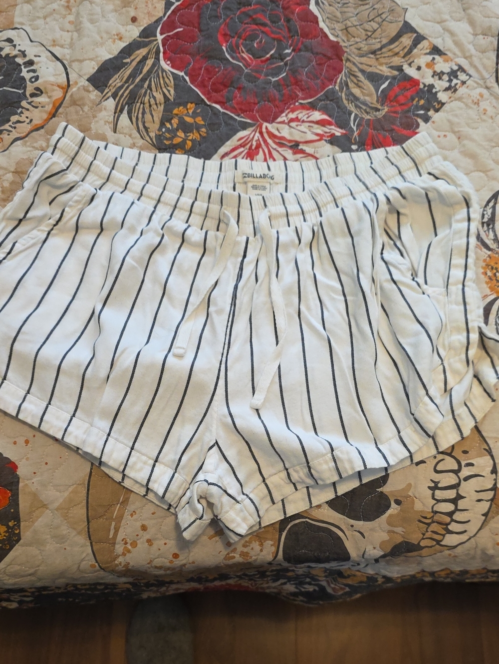 Billabong White Shorts with Black Pinstripes